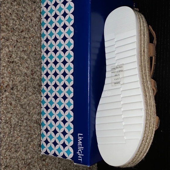 Sandals - Picture 3 of 4